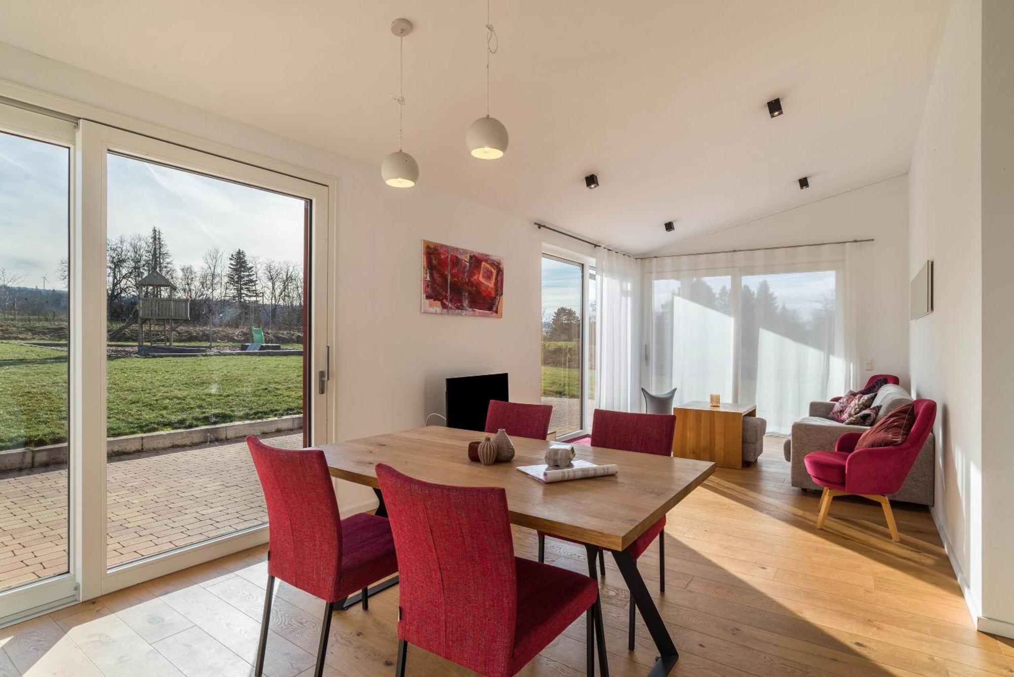Reiser Apartment *