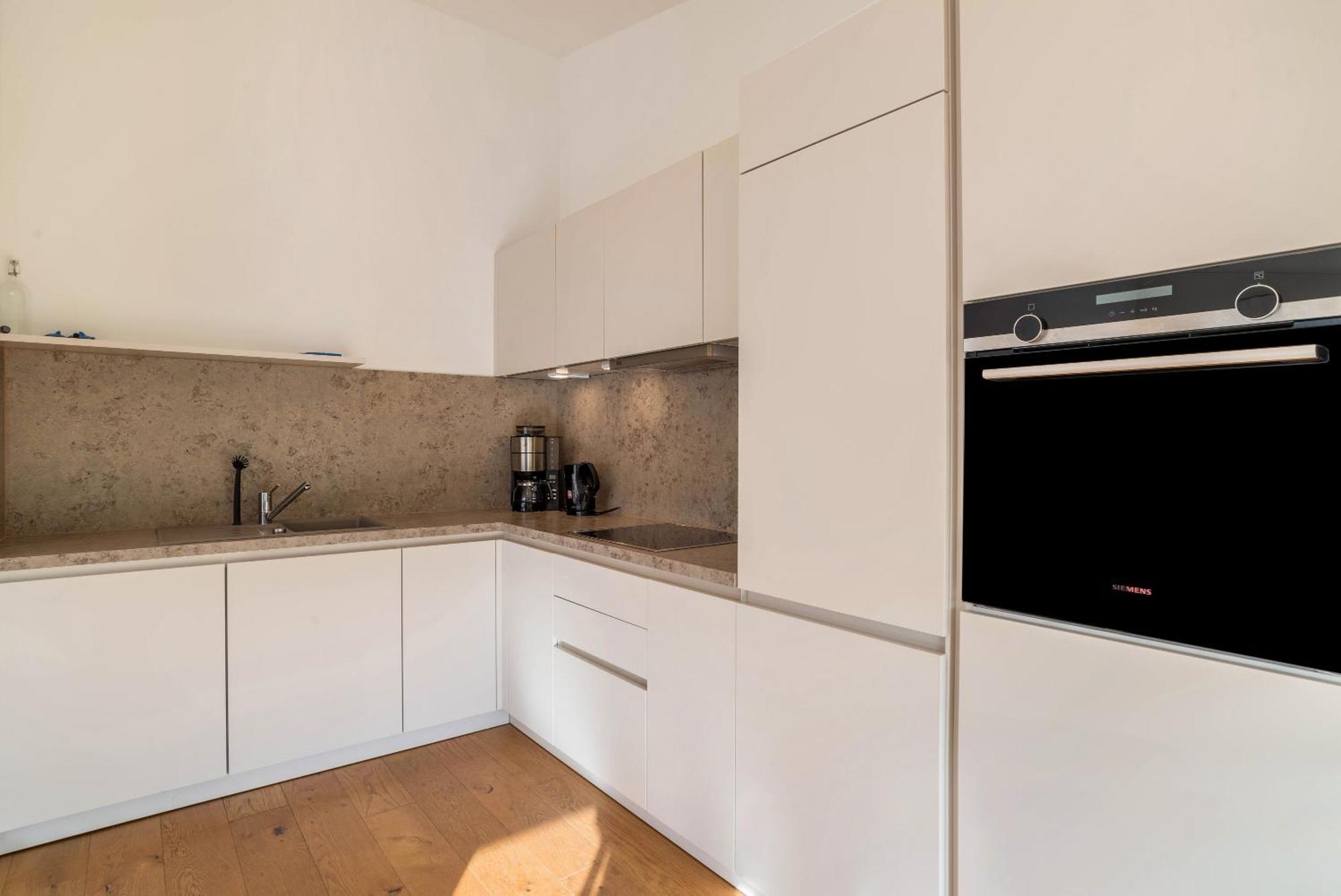 Apartment Reiser *