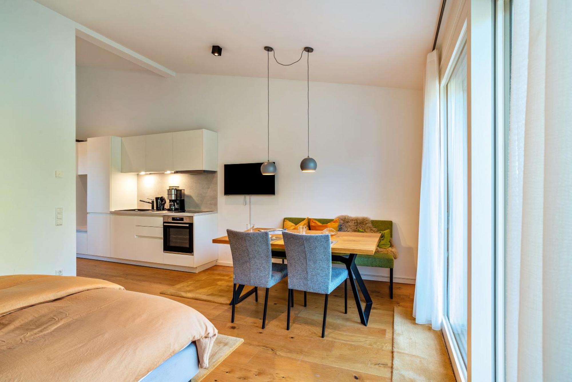 Apartment Reiser *